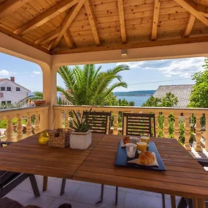 Nono , Crikvenica Kroatien