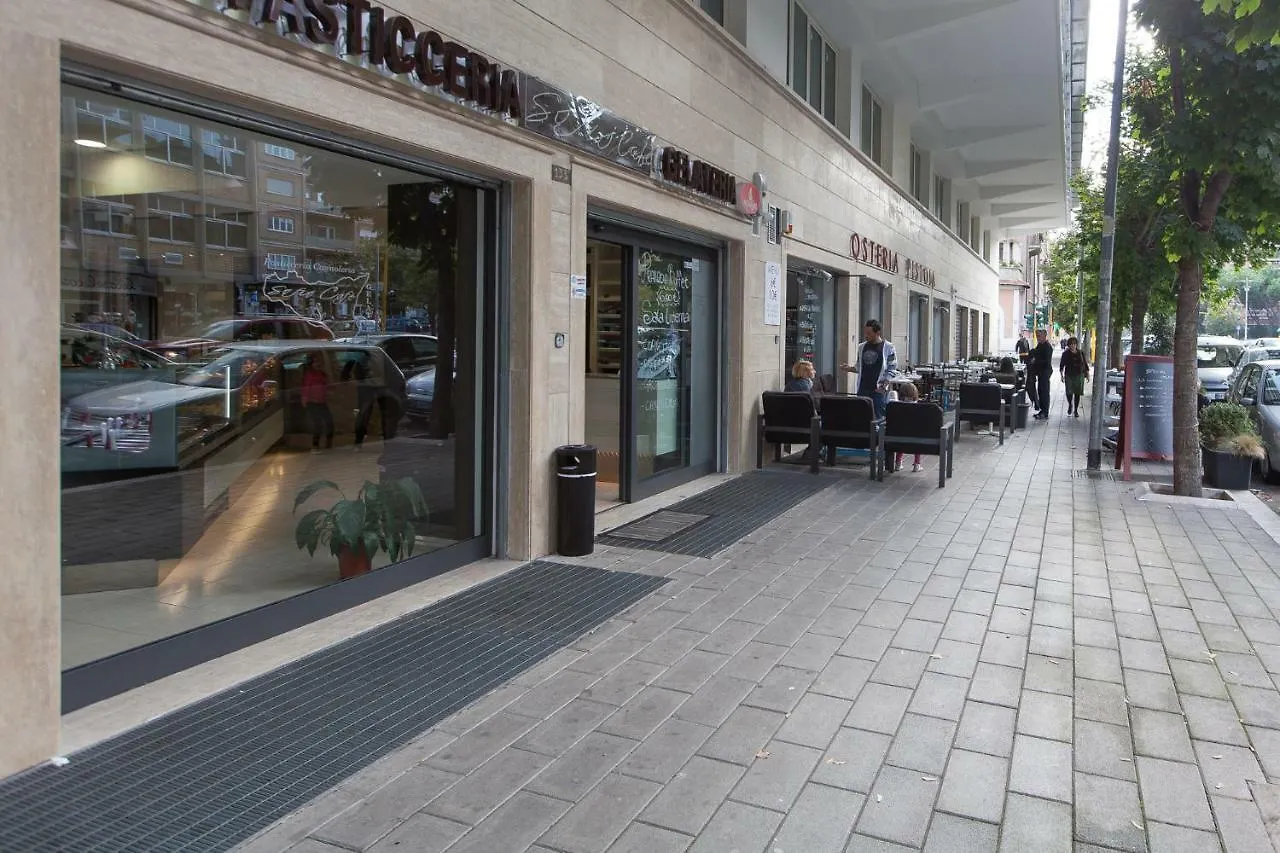 Boutique Domus River Terrace Rome 0*,  Italy
